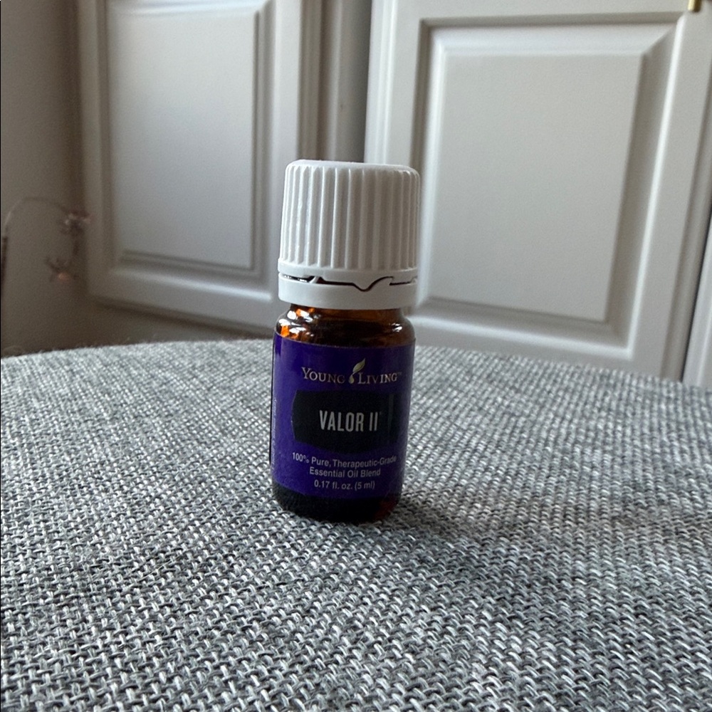 Young Living 5ml Valor II Essential Oil - Deep Purple